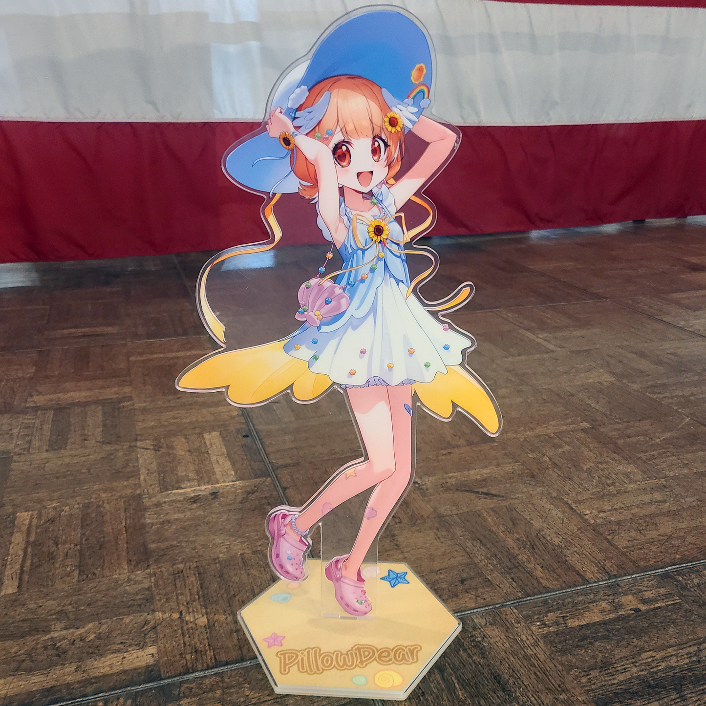 Surge : Pillowdear - Offkai Mega Standee