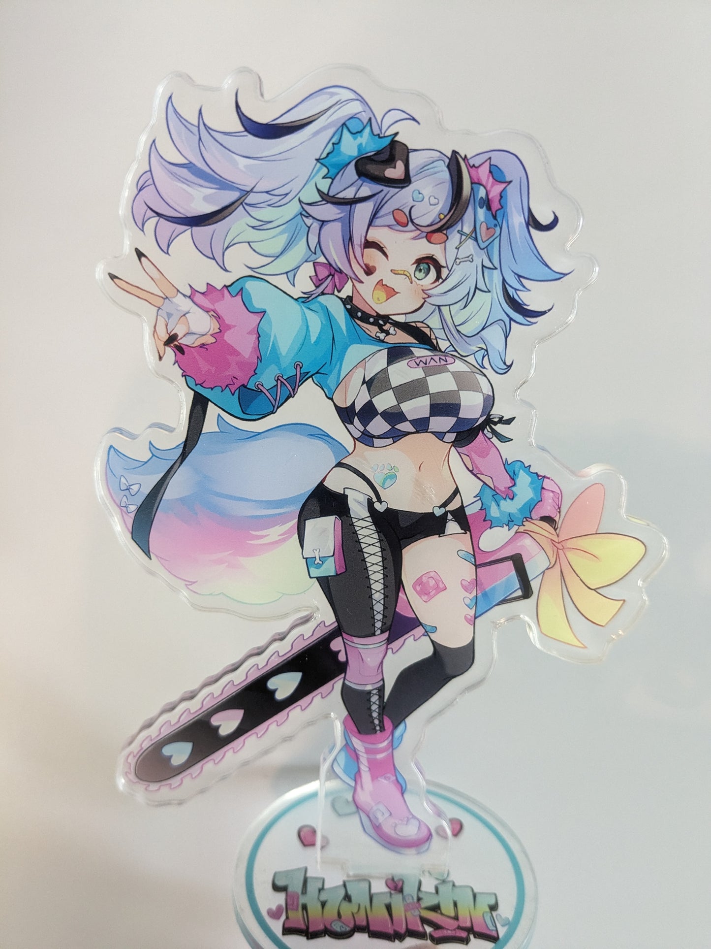 Hunikin : Celebration Standee