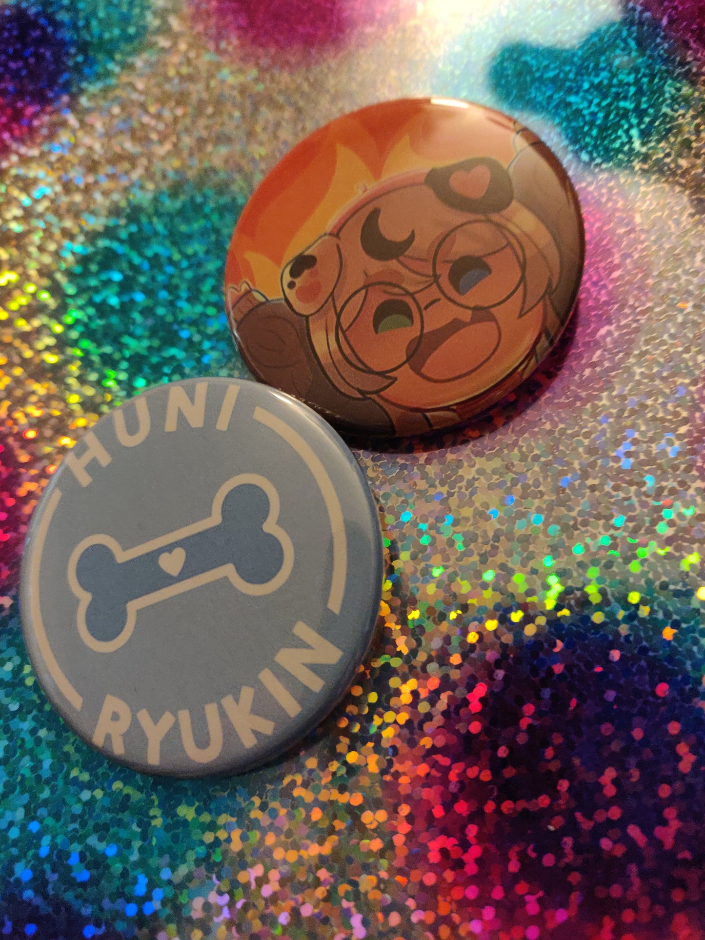 Huni Ryukin - Pair of Buttons